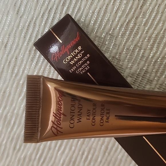 CHARLOTTE TILBURY MEDIUM TO DEEP HOLLYWOOD CONTOUR WAND New and never used - Picture 5 of 6